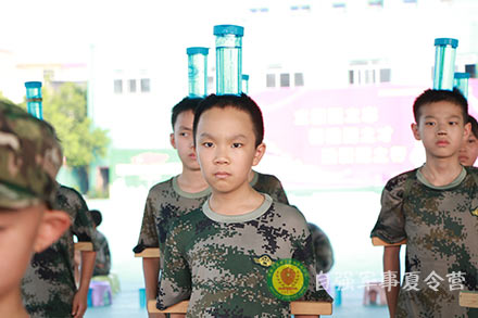 軍事訓練